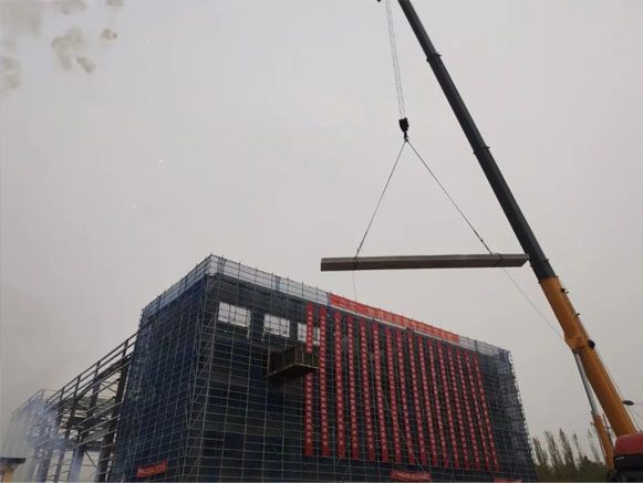 【快訊】一滕建設集團承建的東營恒昌項目迎來主體結構封頂，受到業主方高度贊揚！