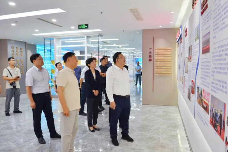 泰安市委書記楊洪濤到一滕集團調研
