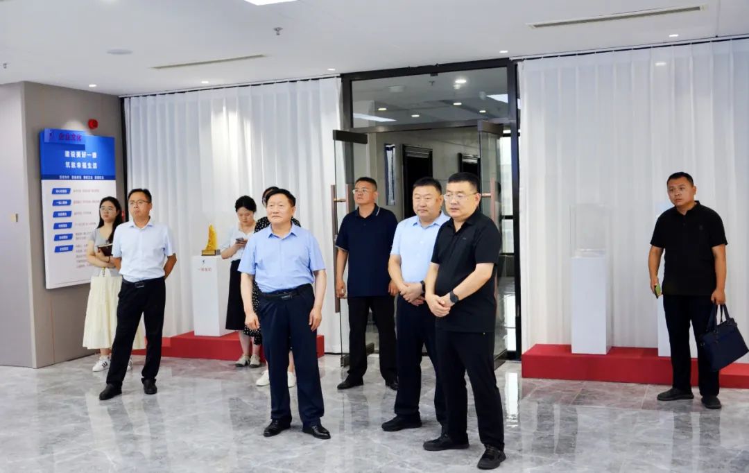 肥城市委社會(huì)工作部領(lǐng)導(dǎo)一行蒞臨一滕集團(tuán)考察調(diào)研