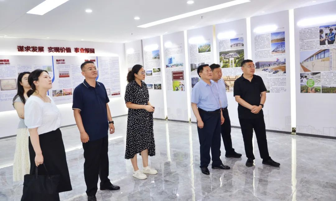 肥城市委社會(huì)工作部領(lǐng)導(dǎo)一行蒞臨一滕集團(tuán)考察調(diào)研